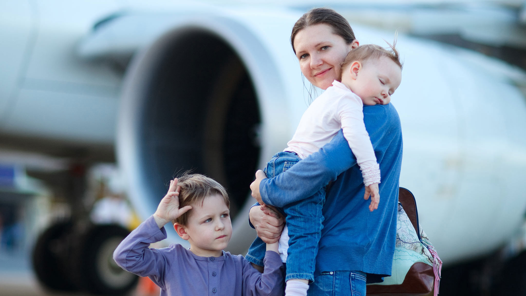 Bra tips när du ska flyga med småbarn